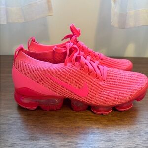 Hot Pink Nike VaporMax size 9.5 Women’s